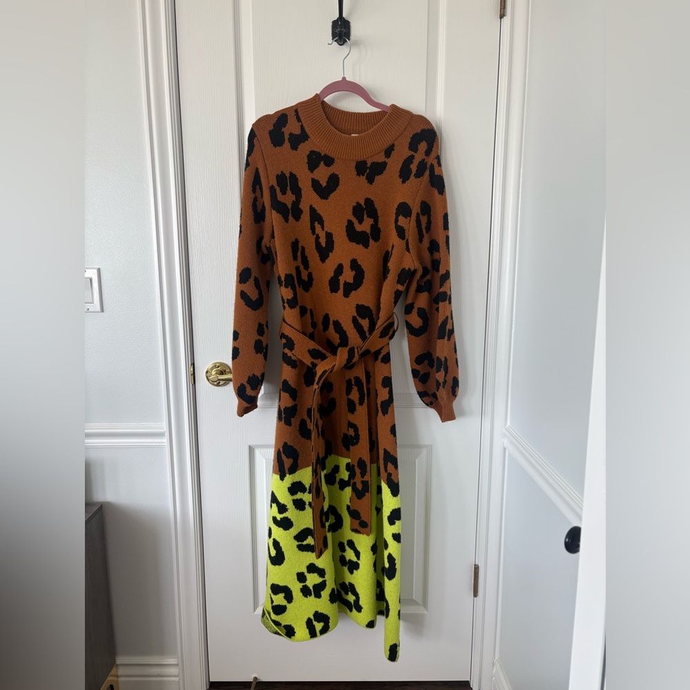 Farm Rio by Anthro Maxi Sweater Dress in Tan and Neon yellow leopard size L - Picture 4 of 8